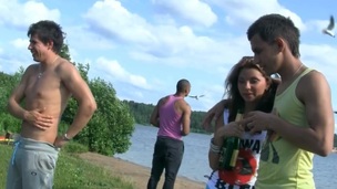 sucking tenåring ridning trimmet hardcore blowjob doggystyle gruppe kjønn russisk